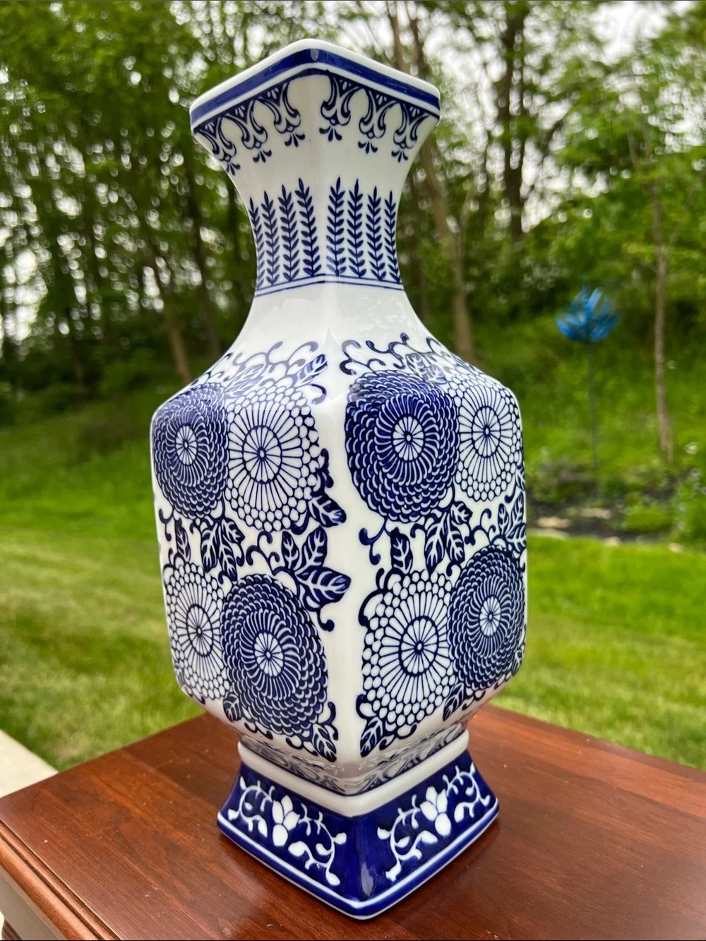 Vintage Blue and White Chinoiserie Blue Willow Style Floral Large Square Vase